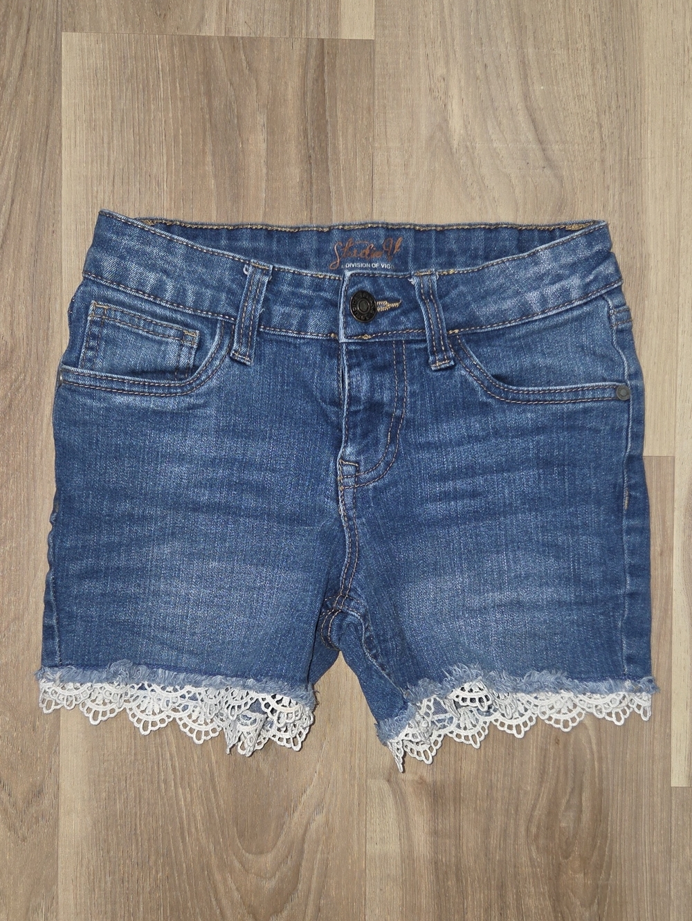 •Studio V• Little Girls Lace Hem Blue Jean Shorts